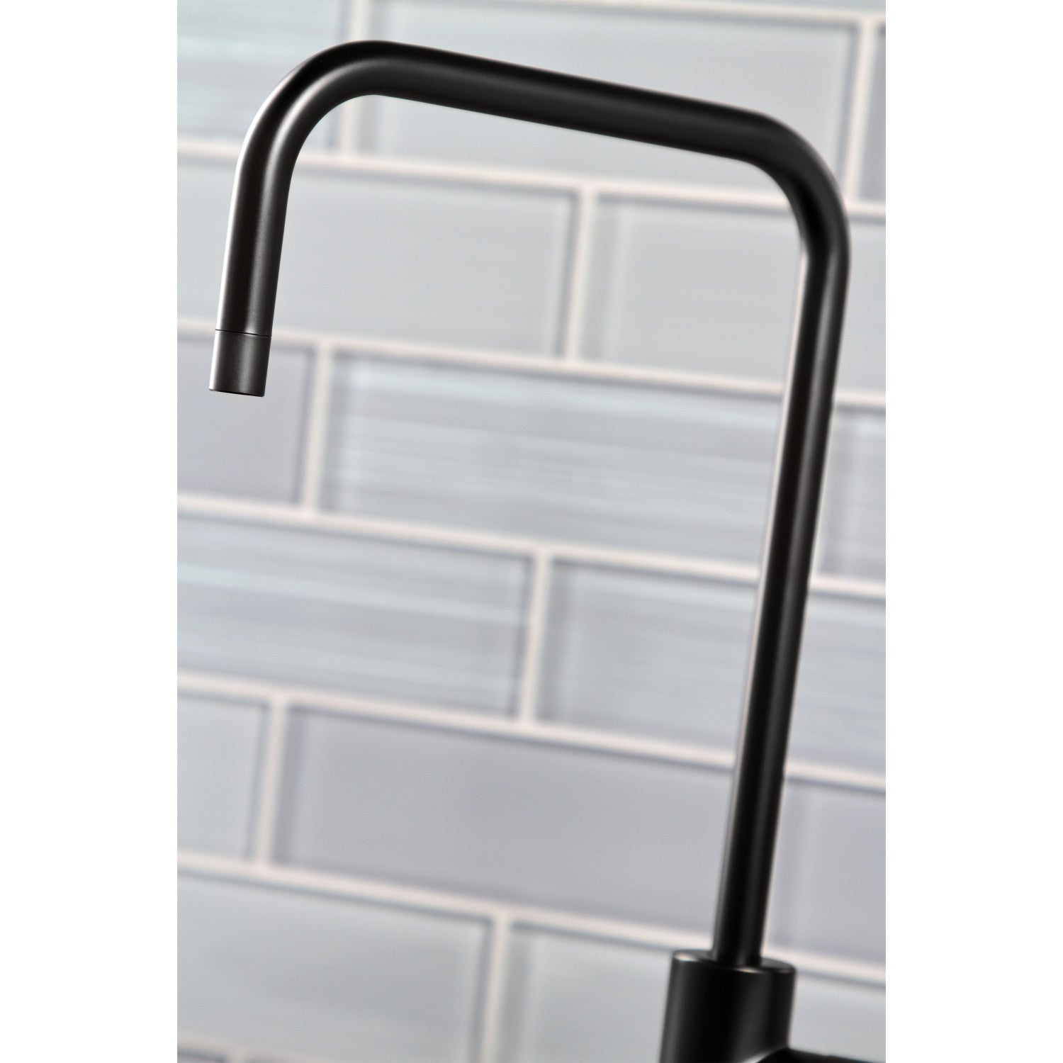 Kingston Sona KS6190NYL - New York Single-Handle 1-Hole Deck Mount Water Filtration Faucet, Matte Black — image 1